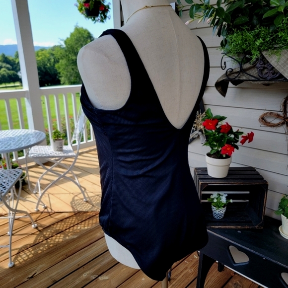 CATALINA ♡ Gorgeous Black Ribbed 1pc Swimsuit with Large Padded Bralette L 12-14 - Picture 7 of 11
